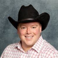 Brad Lambright's Instagram, Twitter & Facebook