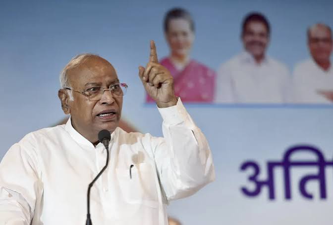 Patna Congress Event Turns Chaotic