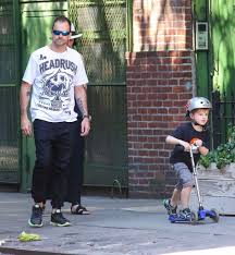 Jonny lee miller has not been previously engaged. Jonny Lee Miller Buster Miller Photostream Jonny Lee Miller Jonny Lee Lee Miller