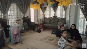 Dalam foto yang di unggah siti nurhaliza @ctdk ini tampak kehamilan siti nurhaliza yang memperlihatkan perutnya yang semakin membuncit. Jadi Istri Sultan Malaysia Selama 15 Tahun Rumah Siti Nurhaliza Di Kampung Bak Istana Kerajaan Paragram Id