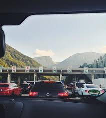 Die momentanen kosten für die einfache durchfahrt des. 7 Tage Roadtrip Slowenien Reiseziele Einreise Mit Dem Auto Hoteltipp