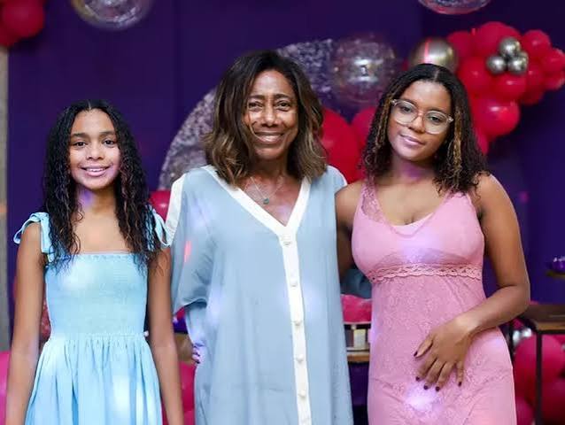 Maria Matta, filha de Gloria Maria, conta qual profissão ela e a irmã querem seguir no futuro
