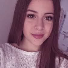 Lisa Bertolini's Instagram, Twitter & Facebook