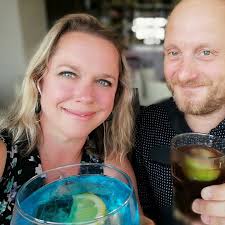 Found rollerskates at 6th st park