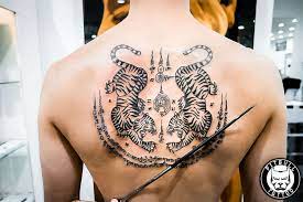 Hình xăm chữ 5 dòng sử dụng. Getting A Sak Yant Tattoo In Cambodia Times Of India Travel