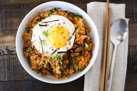 Telur mengandung gizi yang cukup lengkap, antara lain vitamin a, vitamin b5 solusinya anda bisa membuat omelette, salah satu menu sarapan pagi yang sehat ini mempunyai rasa yang tak kalah enaknya, terutama untuk. Gak Perlu Banyak Bahan Ini 5 Resep Mudah Bikin Menu Sarapan Ala Korea