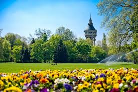 Get complete information including history, pictures, best time to visit, recommended hours, address and much more. 17 Top Rated Tourist Attractions In Budapest Planetware