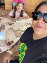 Magda Castillo's Instagram, Twitter & Facebook