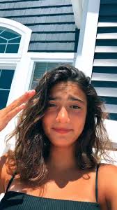 i thought this was pretty accurate since i lost my diamond earring in the  ocean today 😭💎 @sophia.makris #fypシ #foryou #dts