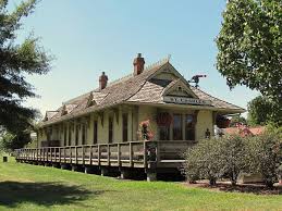 Mkt Train Station Along Katy Trail In St Charles Mo Img 1997 Katy Trail Old Train Station Train Station