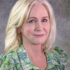 Lynette Bagwell's Instagram, Twitter & Facebook