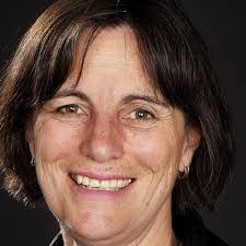 Eileen Hutton's Instagram, Twitter & Facebook