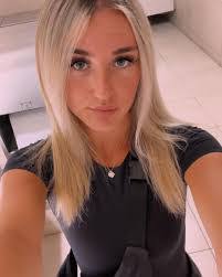 Ella Donaldson's Instagram, Twitter & Facebook