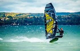 Test Gps Uhren Und Apps Surf Europas Grosstes Windsurf Magazin