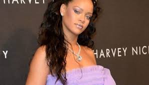Check spelling or type a new query. Rihanna Gifts Sza Fenty Beauty Gift Card After Racial Profiling Incident At Sephora Nuevo Culture