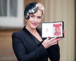 Winslet has a long history of dating and a relationship that started when she was only 15 years old. Titanic Star Kate Winslet Has A Beautiful Blended Family Meet Her 3 Kids From Different Men