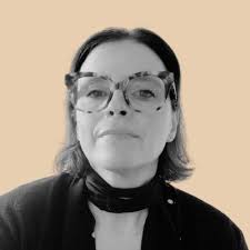 J'ai le plaisir de vous annoncer que j'occupe désormais le poste de  Communication, events and talents assistant au sein de l'agence KARLA OTTO. 