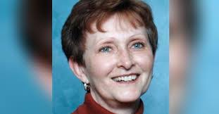 Lori Littell's Instagram, Twitter & Facebook