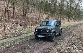 Ikke desto mindre var vi vilde med ideen. Suzuki Jimny 1 5 Allgrip Fahrbericht Autophorie De