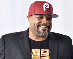 Top 12 NJ Arts Events of the Week: Daryl Hall and Howard Jones, 'Irving  Berlin's White Christmas,' more