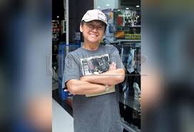 Comel je makeupkan muka atok dia,dato jalal pun sporting melayan je kerenah cucu. Xx Ray Masih Ada Peminat Aziz M Osman Mynewshub