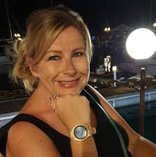 Got my slushi today. Have attempted 3 drinks now and none of them have  worked. The machine doesn't get cold. Any suggestions of how to get it to  work please. Desperate for