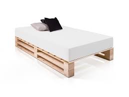 Eine matratze 120×200 mit kaltschaum besteht aus hochwertigem polyurethan und isoliert somit sehr gut gegen kälte. Paletti Duo Massivholzbett Palettenbett 120 X 200 Cm Fichte Natur
