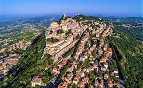Сан марино — координаты:43°56′06″ с. Dostoprimechatelnosti San Marino S Foto I Opisaniem Chto Posmotret V San Marino Turistu Samostoyatelno Puteshestvovat