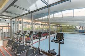 En charge de la programmation du pôle cycling à la.salle.de.sport.paris, il a cœur de vous faire voyager et vibrer au travers d'aventures cyclistes collectives alliant pédagogie, plaisir et engagement physique. Espace Sportif Pailleron Abc Salles