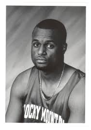 Gilbert Saunders's Instagram, Twitter & Facebook