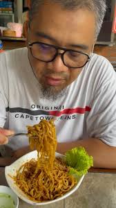 #mieayam #rendang , Langsung ke @omasemi.official , #foodporn #foodtagram  #instafood #fyp #eat #halal #halalfood #padang #westsumatera #indonesia  #eatlocal #localbusiness #localbrand #minang #lamak