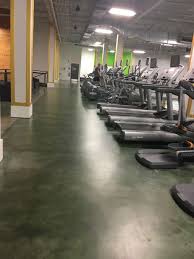 Gold's gym stocks the very latest cardio equipment, such as elliptical machines, stair climbers, rowers, treadmills and stationary bikes as well as a full sets of free weights and high tech strength training. Jersey Strong Gym 1140 Route 130 South Robbinsville Nj 08691 Usa