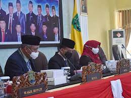 Berikut daftar umk 2021 di semua provinsi pulau. Apbd Bulungan Ta 2021 Diproyeksi Menurun Bupati Sudjati Utamakan Belanja Prioritas Majalah Gpriority