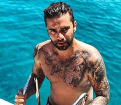 Τα apartments raptis βρίσκονται στα σύβοτα θεσπρωτίας, 25 χιλιόμετρα μακριά από την ηγουμενίτσα, στο κέντρο του χωριού σε έναν καταπράσινο χώρο, που προσφέρετε τόσο για οικογενειακές διακοπές αλλά και για ζευγάρια. Nikolas Rapths Archives Marymary Gr