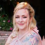 Tanya Maynard's Instagram, Twitter & Facebook