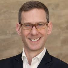 financialmarketing #risingstar