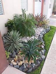 25 Beautiful Small Rock Garden Landscaping Design Ideas Gardendesign Land Small Front Yard Landscaping Rock Garden Landscaping Front Yard Landscaping Design