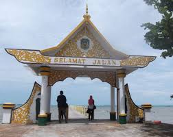 Administrative assistants are often burdened with a tonne of tasks each day, and these are the they are seldom appreciated by their peers in the office, despite providing various administrative support to the company. Constructing Heritage Through State Architecture In Indonesia S Riau Islands