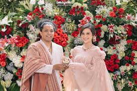 Sayangnya, tidak sedikit orang tua yang kemudian memutuskan memilih dan menentukan pasangan hidup untuk anaknya, khususnya bagi. Pernikahan Arie Kriting Dan Indah Permatasari Yang Tak Direstui Orangtua Halaman All Kompas Com