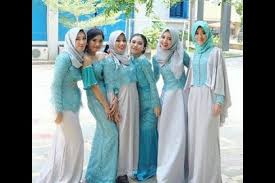 Selalu ada inovasi desain yang dibuat sehingga menghasilkan produk fashion yang banyak digemari. 6000 Gambar Baju Untuk Perpisahan Sekolah Gratis Infobaru