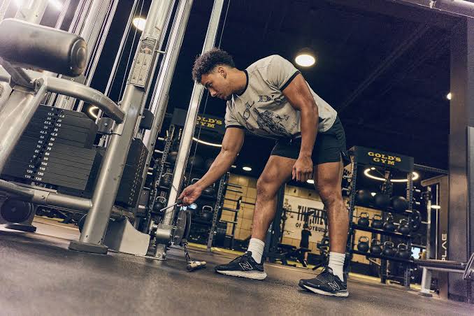Beginner Workout Plan: Your First Week in the Gym Made Simple - Gold's Gym
