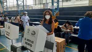 Desde las 7 hasta las 9 horas. Hasta Que Hora Son Las Votaciones Hoy Elecciones En Ecuador 2021 Que Propuestas Presidenciales Ecuador Donde Sufrar 7f Ecuador Ec Trends El Bocon