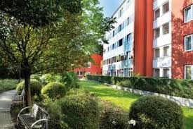 Lies dir die vier wohnungsanzeigen und die fragen zu den wohnungen durch. Servicewohnen Plus In Langenhorn