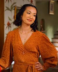 The comedy is partially based on kaling's childhood in the boston area. Joyce Wong Never Have I Ever Wiki Fandom