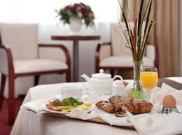 Nocleg ze śniadaniem w podróży przedsiębiorcy - jak ująć?