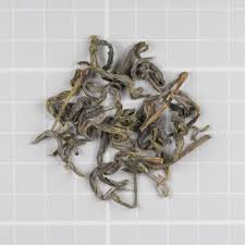 Tua Chua Green Tea Produced By Phan Nhat Tea Co Ltd In Vietnam Light Grayish Olive Curls That Produce A Light Greenish Yellow Liq Green Tea Tea Tea Culture