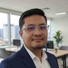 LELAKI INI BERNAMA CLARENCE LUING KARL @ MUHAMMAD KHALIL JOHN L. KARL.  DILAPOR MEMPUNYAI HUBUNGAN DENGAN PIHAK KESULTANAN SULU. ALAMAT TERAKHIR  BELIAU IALAH DI RH 55, JALAN RANAU LAMA, KAMPUNG BAWANG, TAMPARULI,