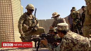 アフガン戦争とも。 1978年―1992年の，親ソ連政府と反政府ゲリラの戦争。 1978年 アフガニスタン 人民民主党が軍事クーデタで政権を奪取，親ソ連の社会主義政権を樹立した。 ã‚¢ãƒ¡ãƒªã‚«ã¨nato ã‚¢ãƒ•ã‚¬ãƒ‹ã‚¹ã‚¿ãƒ³ã‹ã‚‰ã®æ­£å¼æ'¤é€€é–‹å§‹ Bbcãƒ‹ãƒ¥ãƒ¼ã‚¹