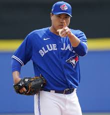 그러나 아시아 출신 선수로는 최초로 1위표를 받아 의미 있는 발자취를 남겼다. ê²½í–¥ì‹ ë¬¸