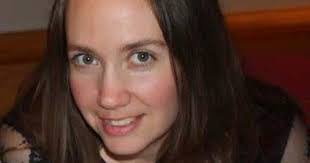 Leah Carnell's Instagram, Twitter & Facebook